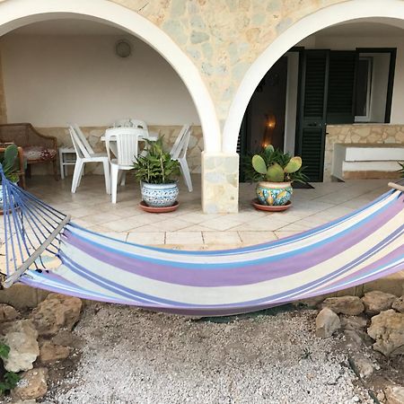 Villa Ceni - Appartamenti Con Camere, Cucina, Wc E Terrazza Sul Mare In Villa Con Piscina, Giardino E Parcheggio Маринела ди Селинунте Екстериор снимка