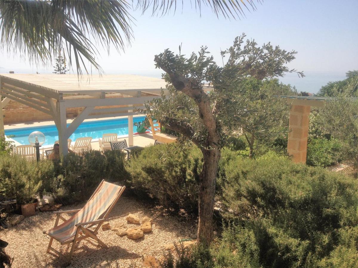 Villa Ceni - Appartamenti Con Camere, Cucina, Wc E Terrazza Sul Mare In Villa Con Piscina, Giardino E Parcheggio Маринела ди Селинунте Екстериор снимка