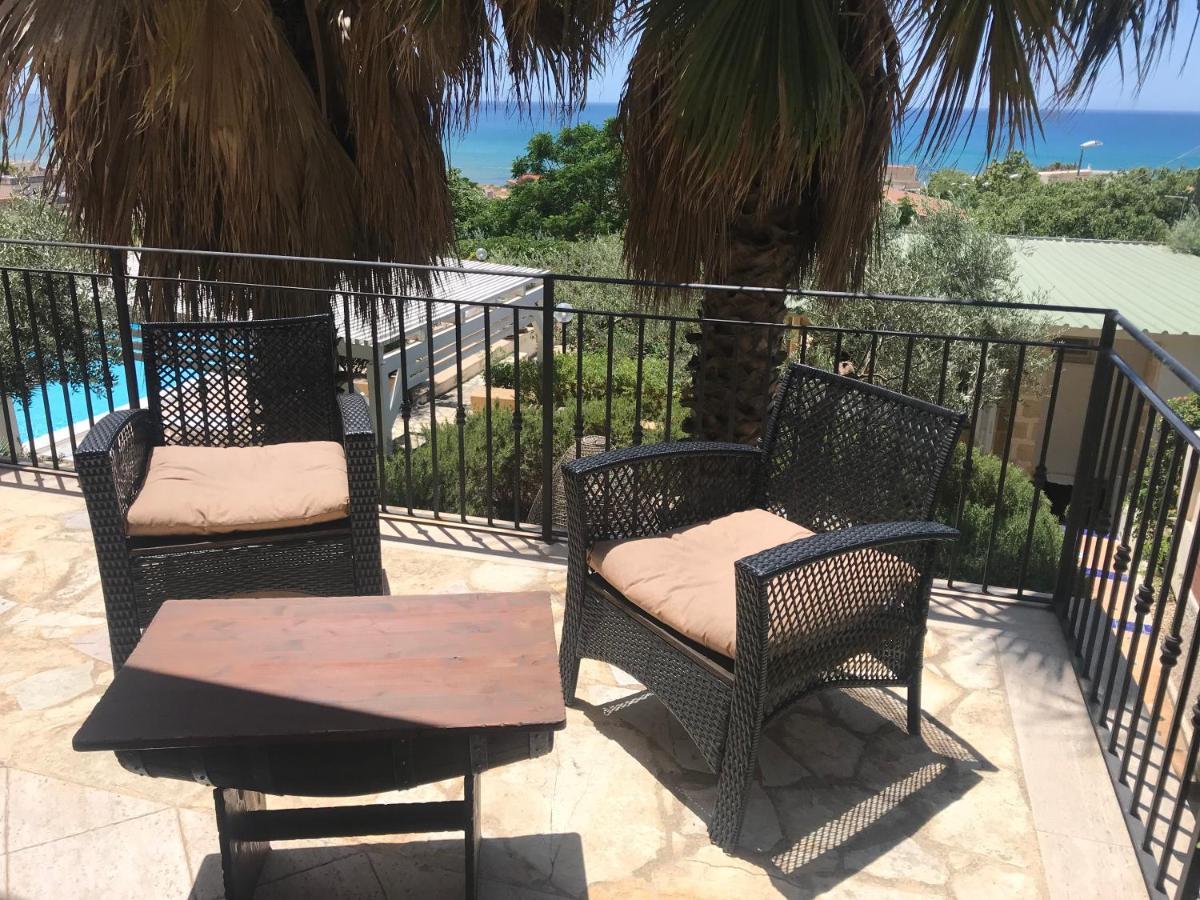 Villa Ceni - Appartamenti Con Camere, Cucina, Wc E Terrazza Sul Mare In Villa Con Piscina, Giardino E Parcheggio Маринела ди Селинунте Екстериор снимка