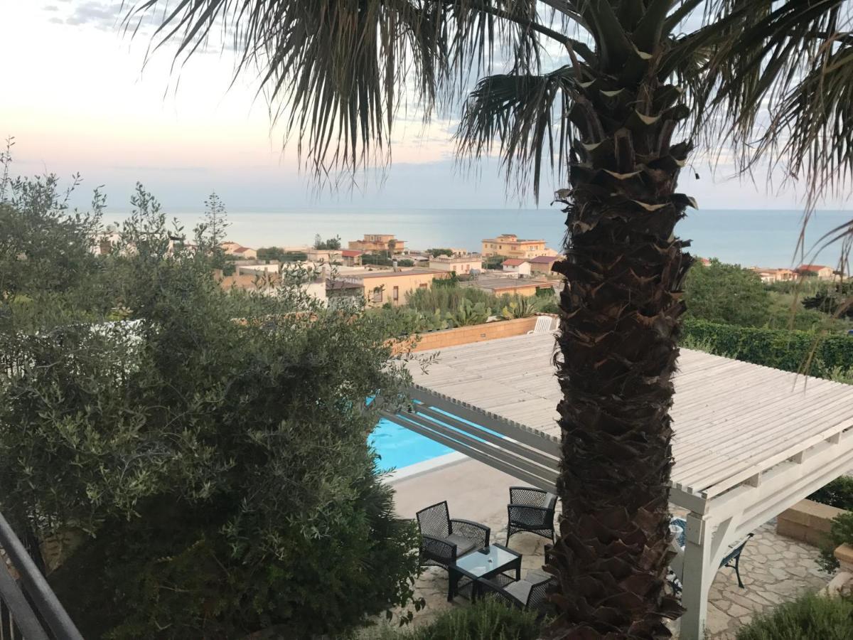 Villa Ceni - Appartamenti Con Camere, Cucina, Wc E Terrazza Sul Mare In Villa Con Piscina, Giardino E Parcheggio Маринела ди Селинунте Екстериор снимка