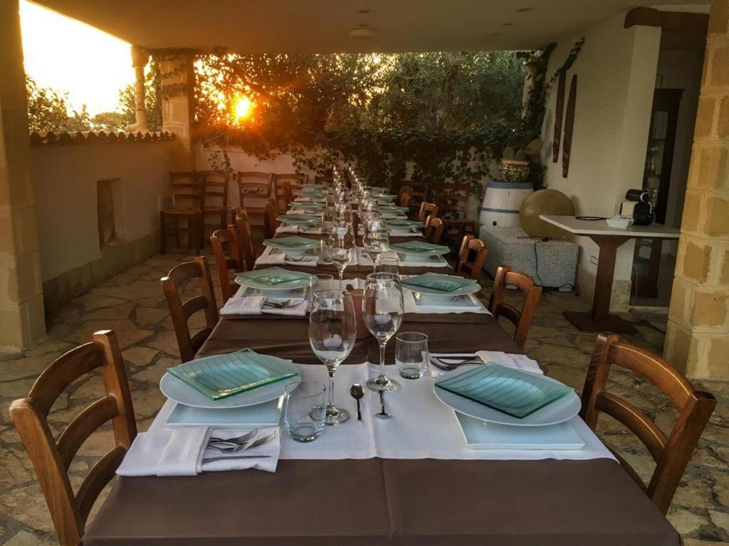 Villa Ceni - Appartamenti Con Camere, Cucina, Wc E Terrazza Sul Mare In Villa Con Piscina, Giardino E Parcheggio Маринела ди Селинунте Екстериор снимка