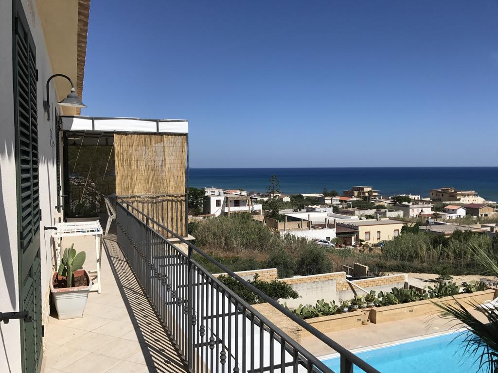 Villa Ceni - Appartamenti Con Camere, Cucina, Wc E Terrazza Sul Mare In Villa Con Piscina, Giardino E Parcheggio Маринела ди Селинунте Екстериор снимка